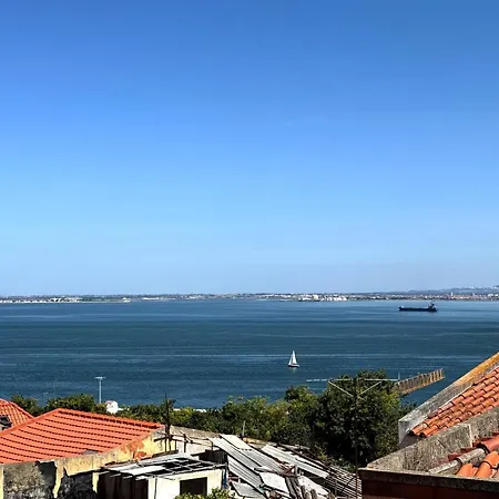 Alfama Charm - Authentic Appartement *