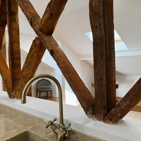 Alfama Charm - Authentic *