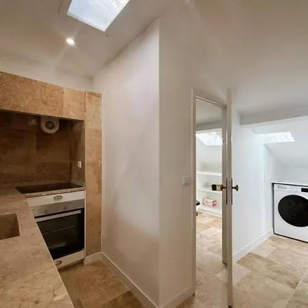 Alfama Charm - Authentic Apartment